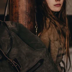 Camp backpack / Suede