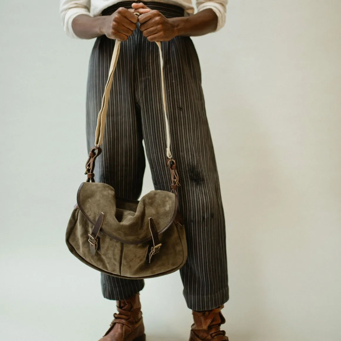 Fisherman's Musette M / Suede