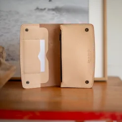 Maltese wallet