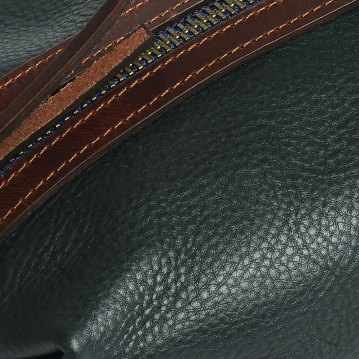 ZAZOU toiletry case